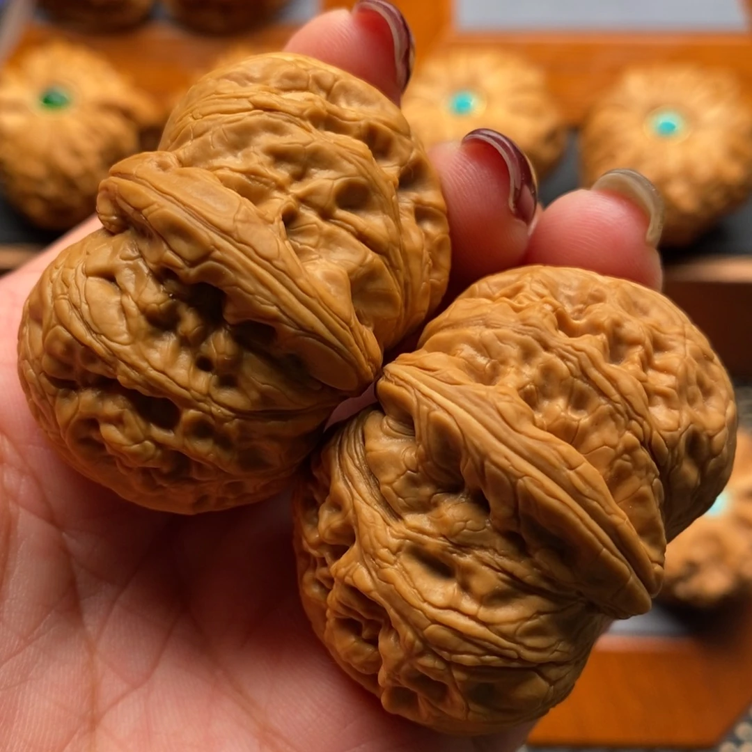 文玩核桃把件轻*。元宝