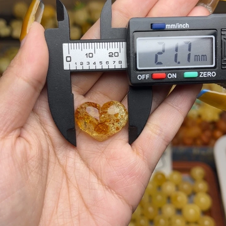 蜜蜡未镶嵌珠宝奇石170-天然琥珀蜜蜡花珀桃心