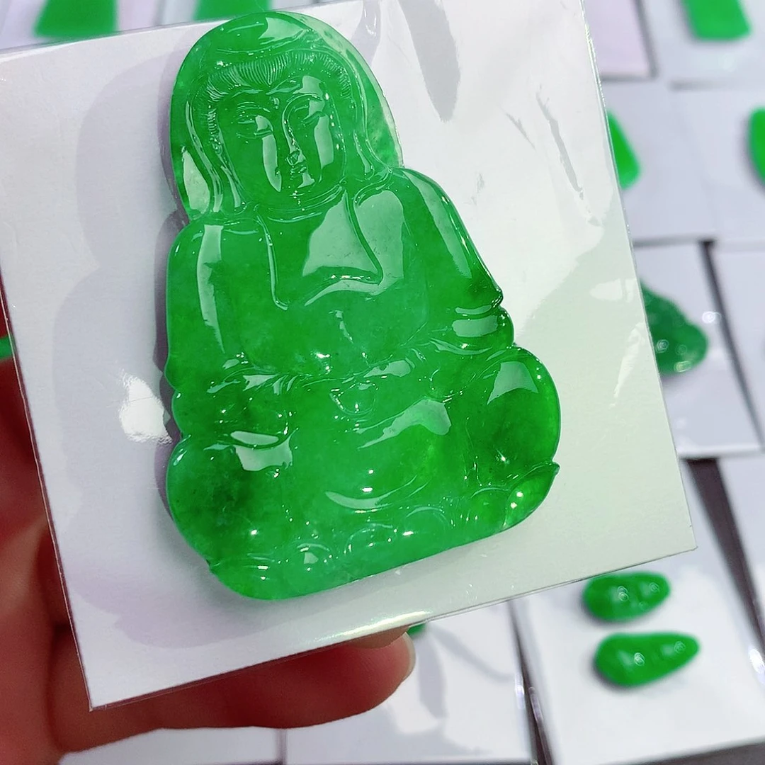 吊坠(不含链)未镶嵌翡翠