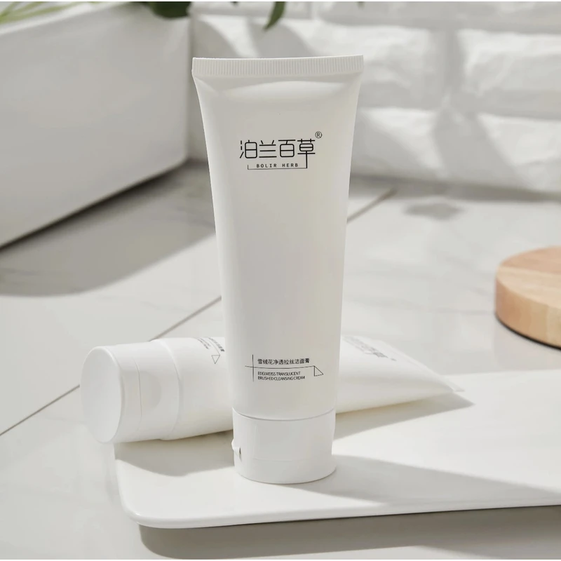 泊兰百草雪绒花拉丝洁面膏