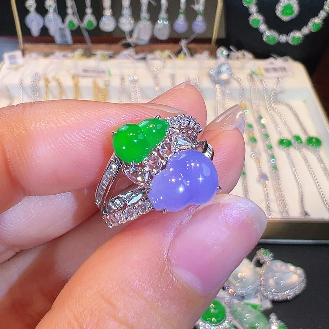 翡翠戒指18K金镶嵌