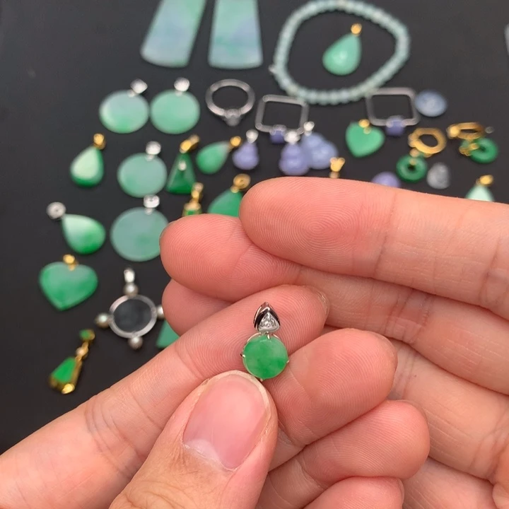 翡翠18K金镶嵌吊坠(不含链)