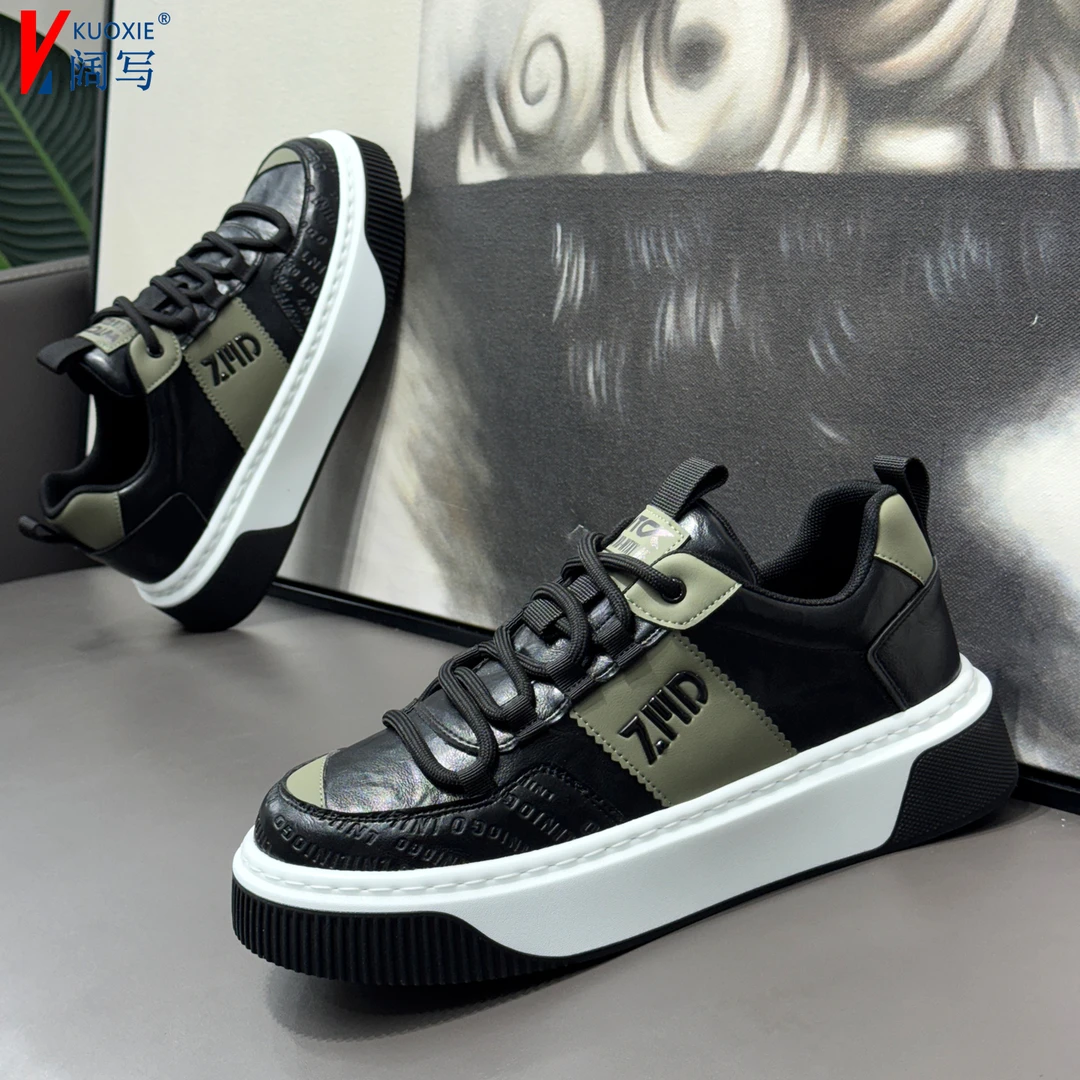 2025秋季新款透气低帮板鞋百搭时尚运动休闲鞋男款英伦风复古潮鞋