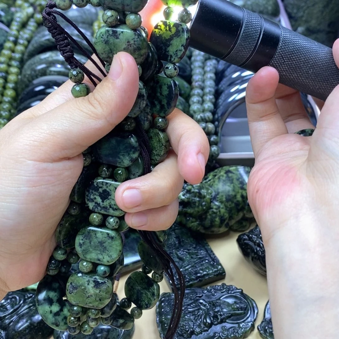 蛇纹石玉未镶嵌腰带