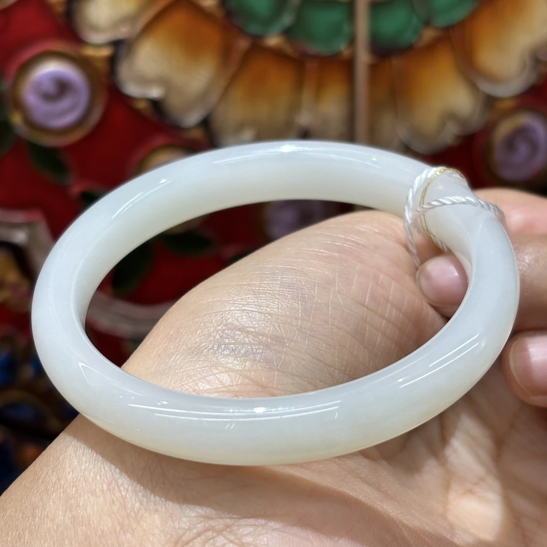 112732wt 和田玉俄料羊脂白玉手镯57圈口34.39g