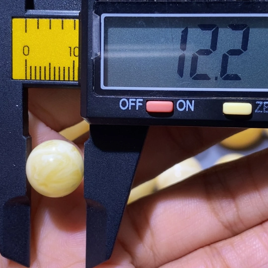 未镶嵌蜜蜡珠宝奇石