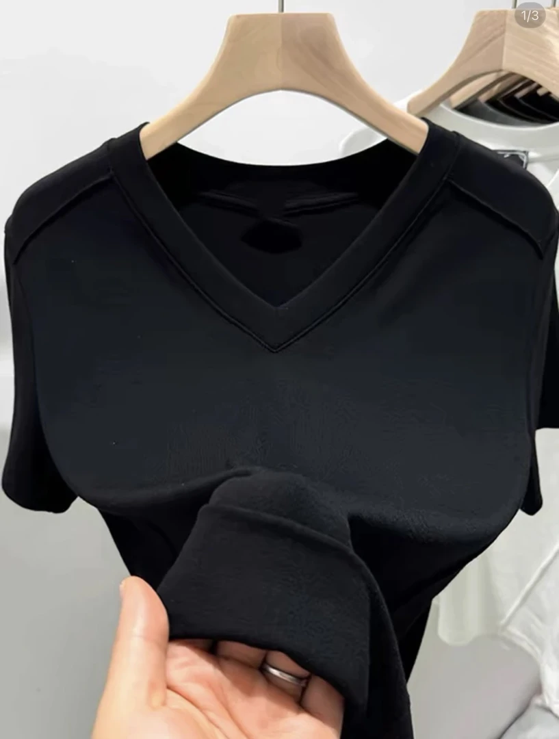 【鑫亚优选】宽松型透气领V领常规拼接修身型短款短袖T恤