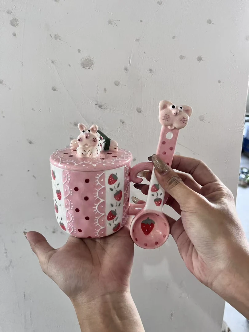 【POP】粉红草莓带盖马克杯
