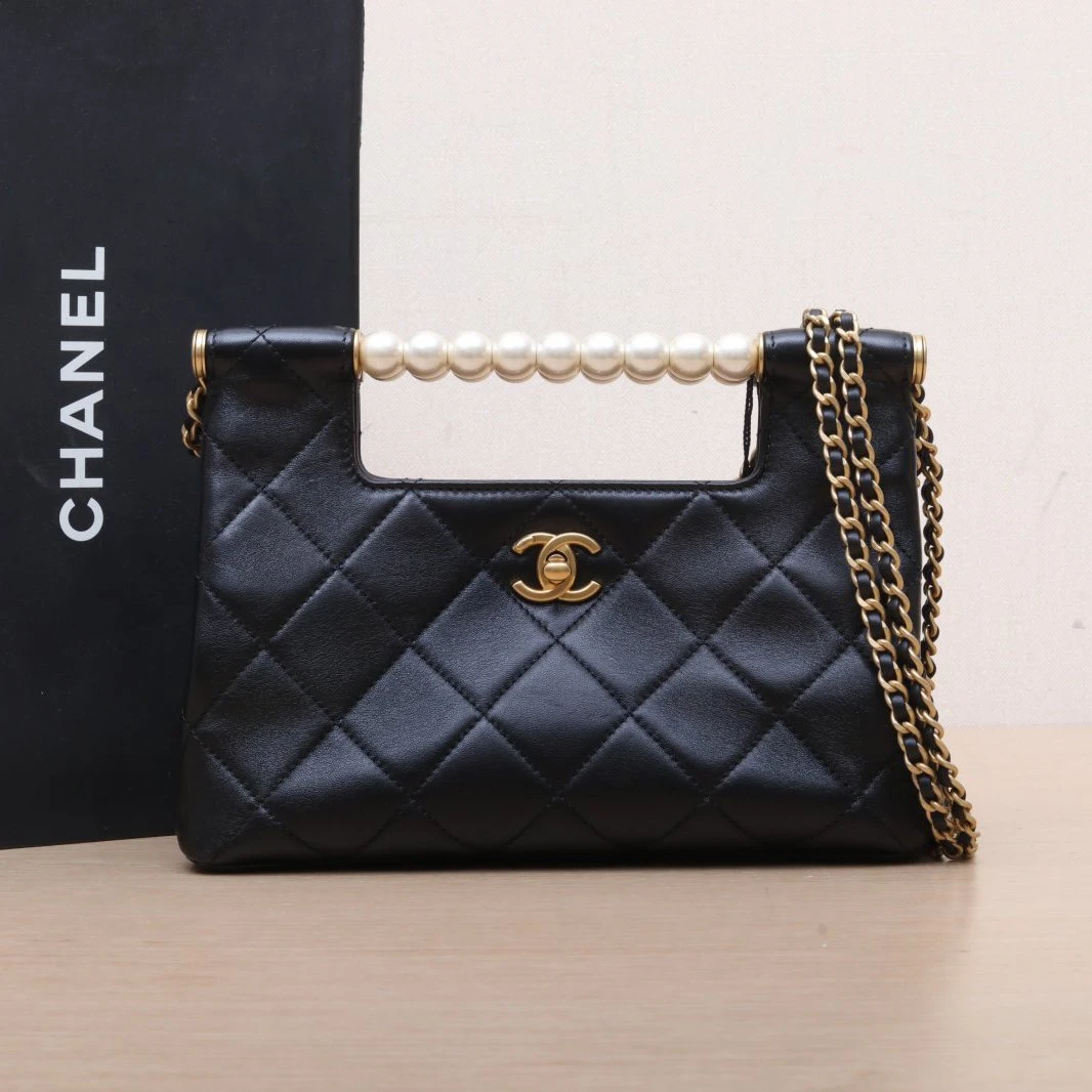 99新 Chanel/香奈儿 小花Jerry活动黑色 芯片开 金扣 25P单肩包