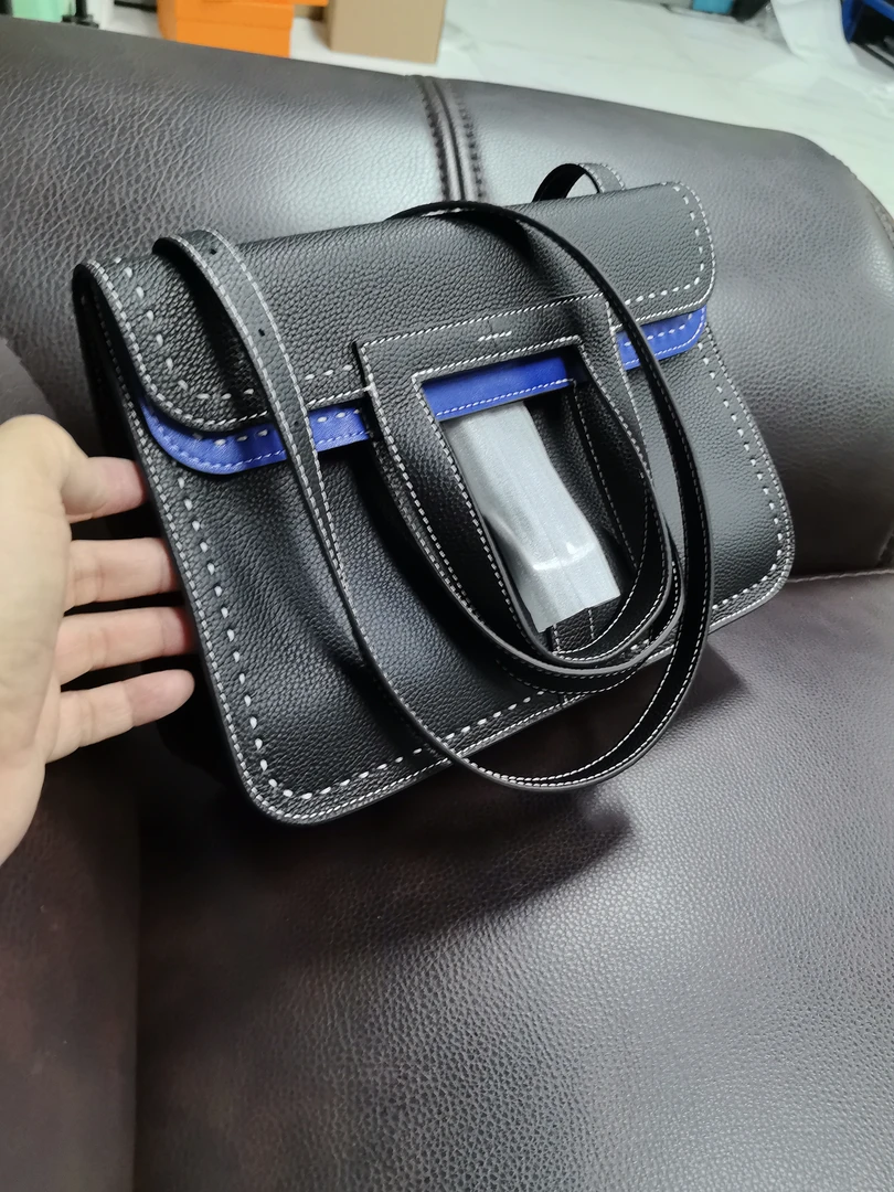 复古风熊猫粉色休闲风黑色方形斜挎包时尚复古美式纯欲风百搭单肩