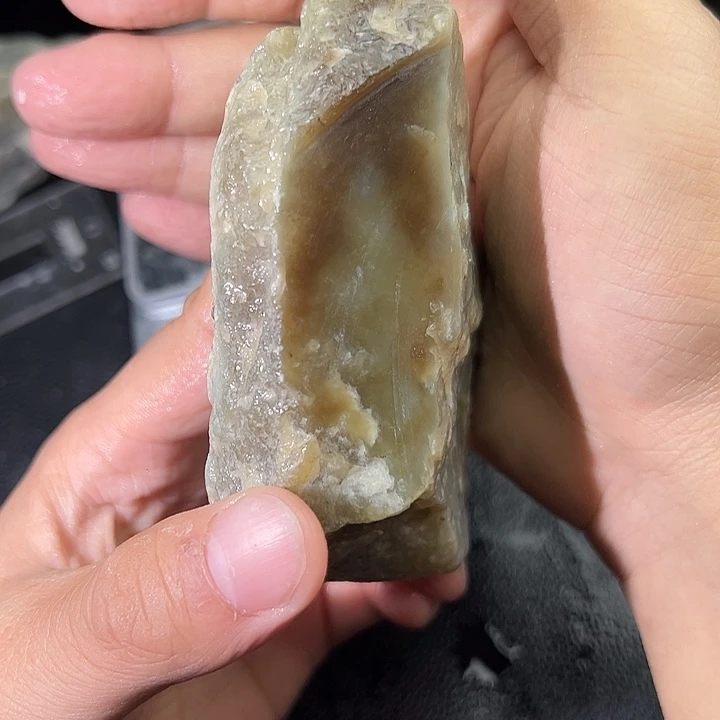 和田玉（糖玉）未镶嵌珠宝半成品