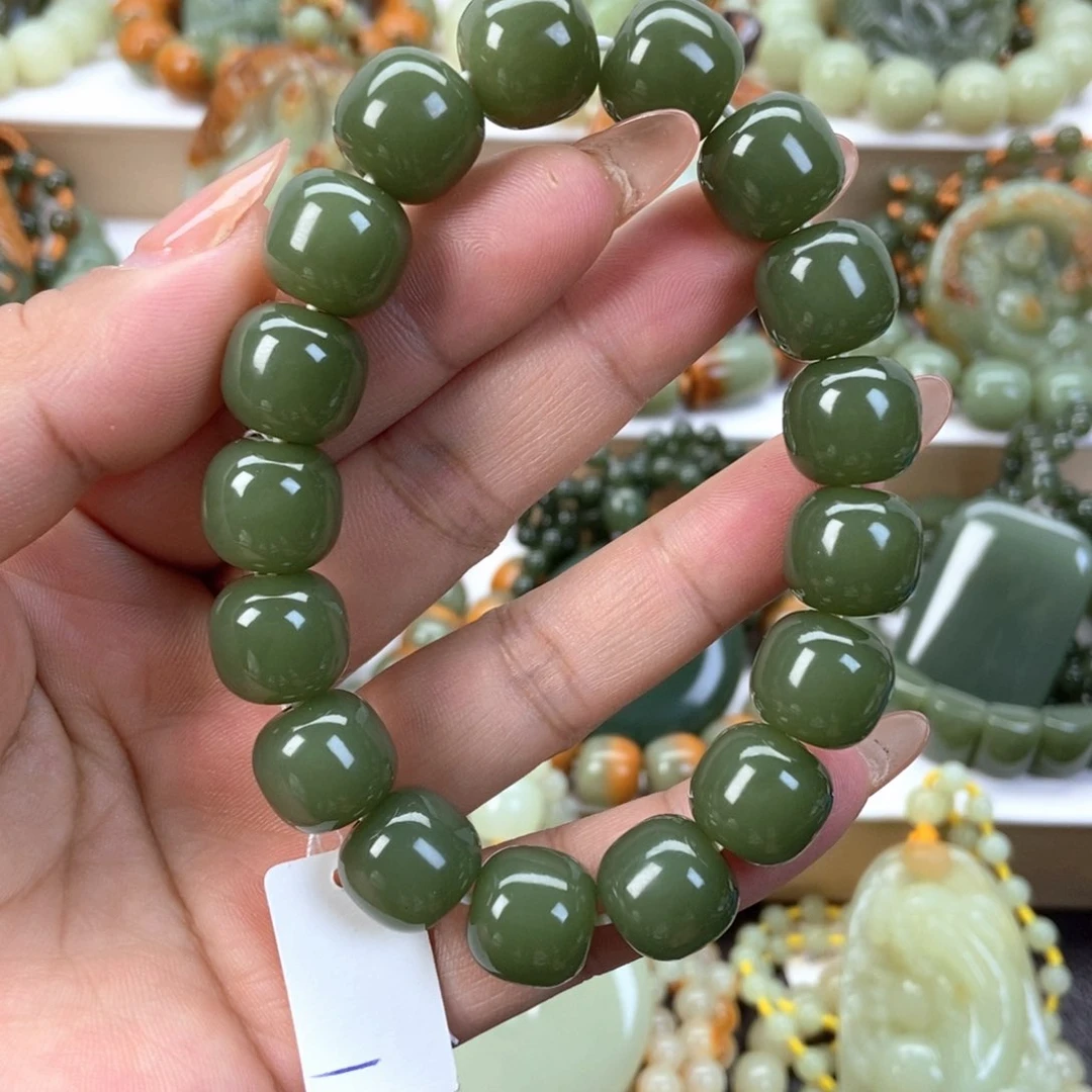 透闪石质玉手串未镶嵌