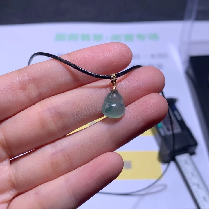 翡翠18K金镶嵌挂件翡翠裸石