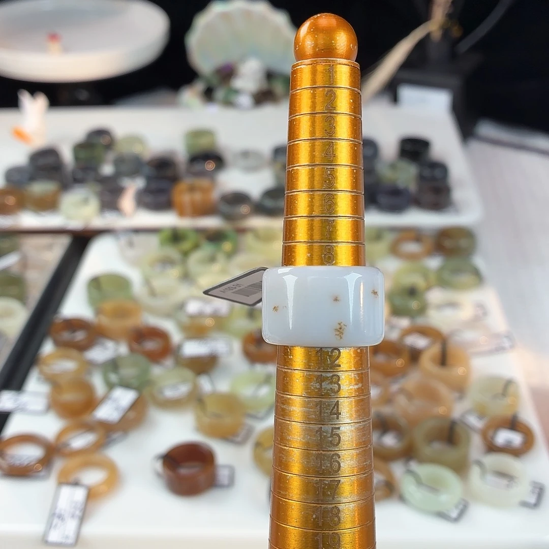 和田玉未镶嵌戒指x88白底飘花圆切16.1不退换