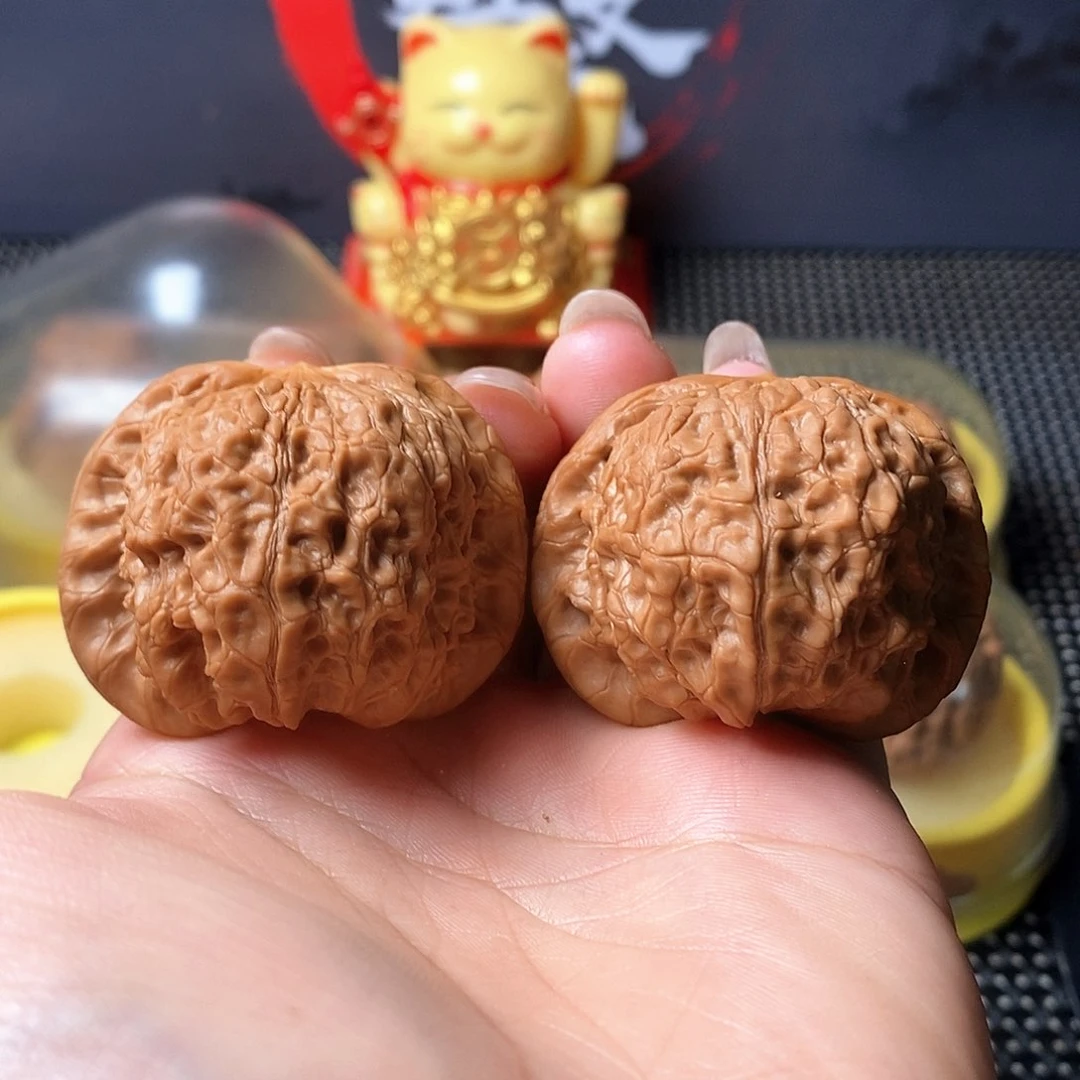 文玩核桃吊坠45尺血麒麟货头