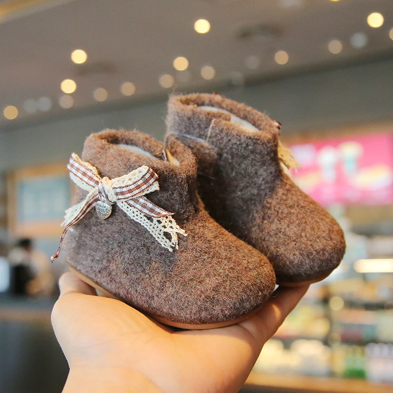 冬季新款高帮公主靴0-2岁女宝宝加绒软底百搭保暖防滑雪地靴