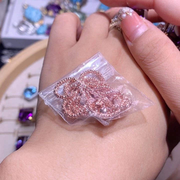 【闪购商品】银S925镶嵌戒指水晶?****戒指