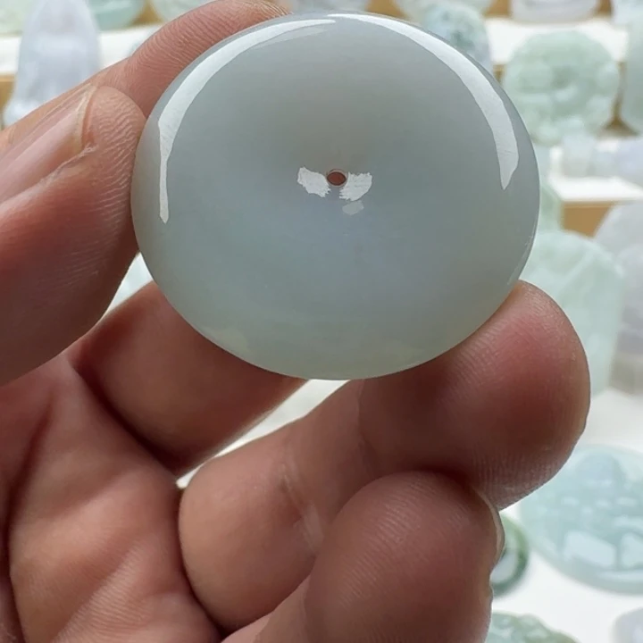 翡翠未镶嵌颈饰天然缅甸A货翡翠