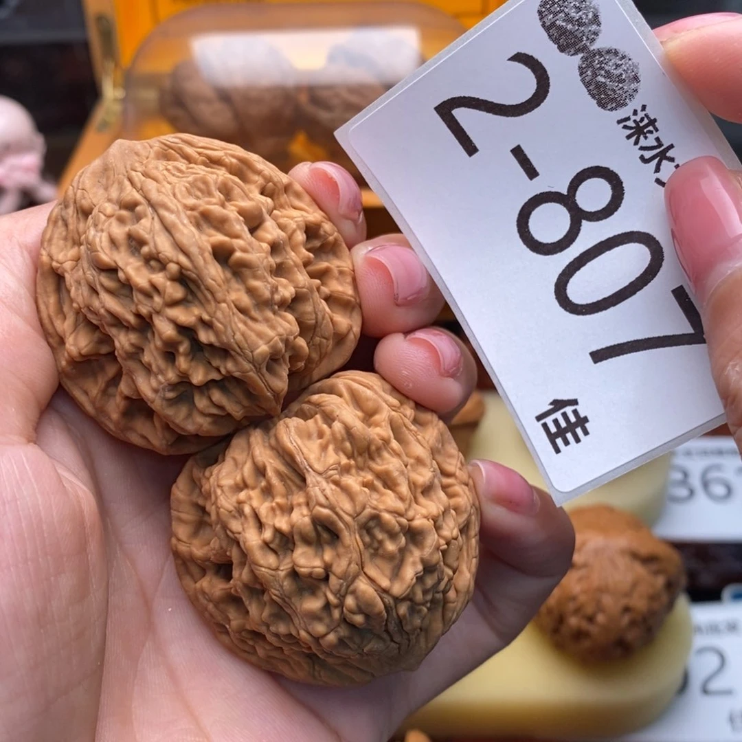 文玩核桃把件42虎头