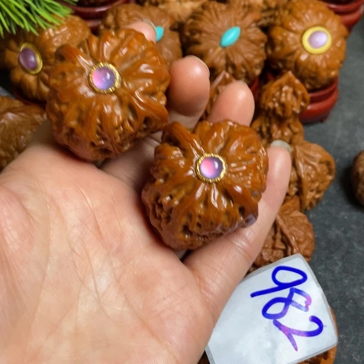 文玩核桃把件元宝985