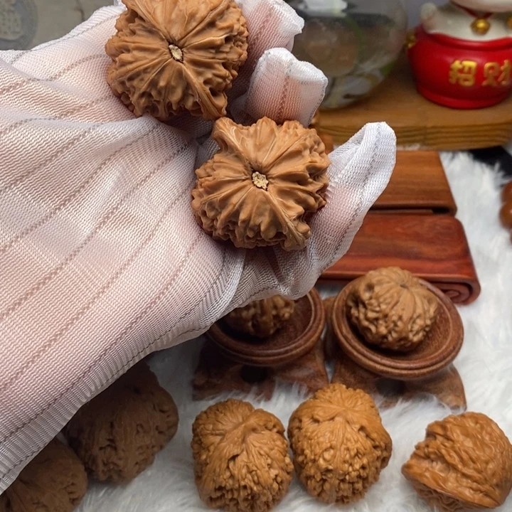 你***人文玩核桃吊坠41尺寸磨盘