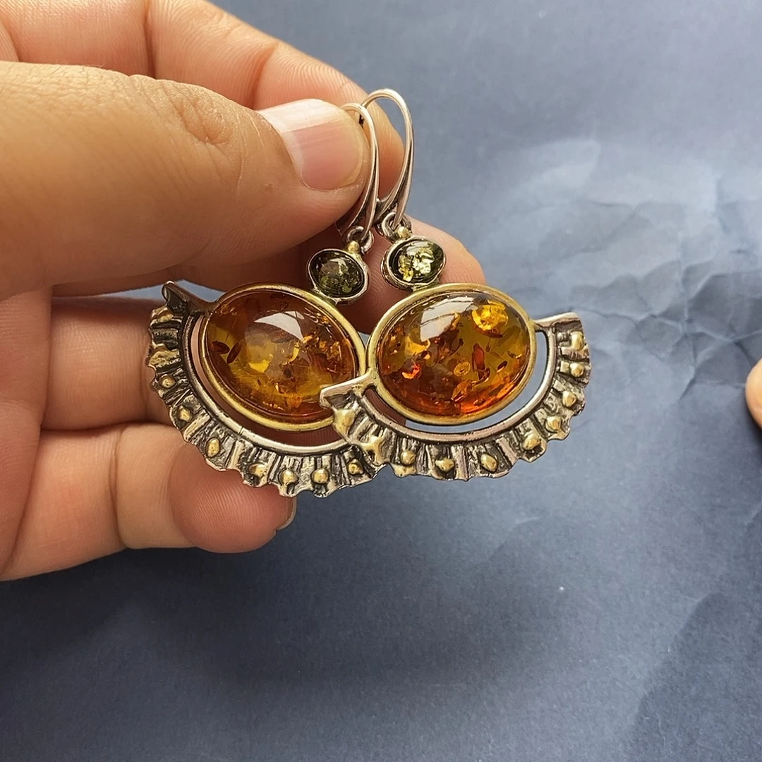 琥珀未镶嵌裸石耳坠