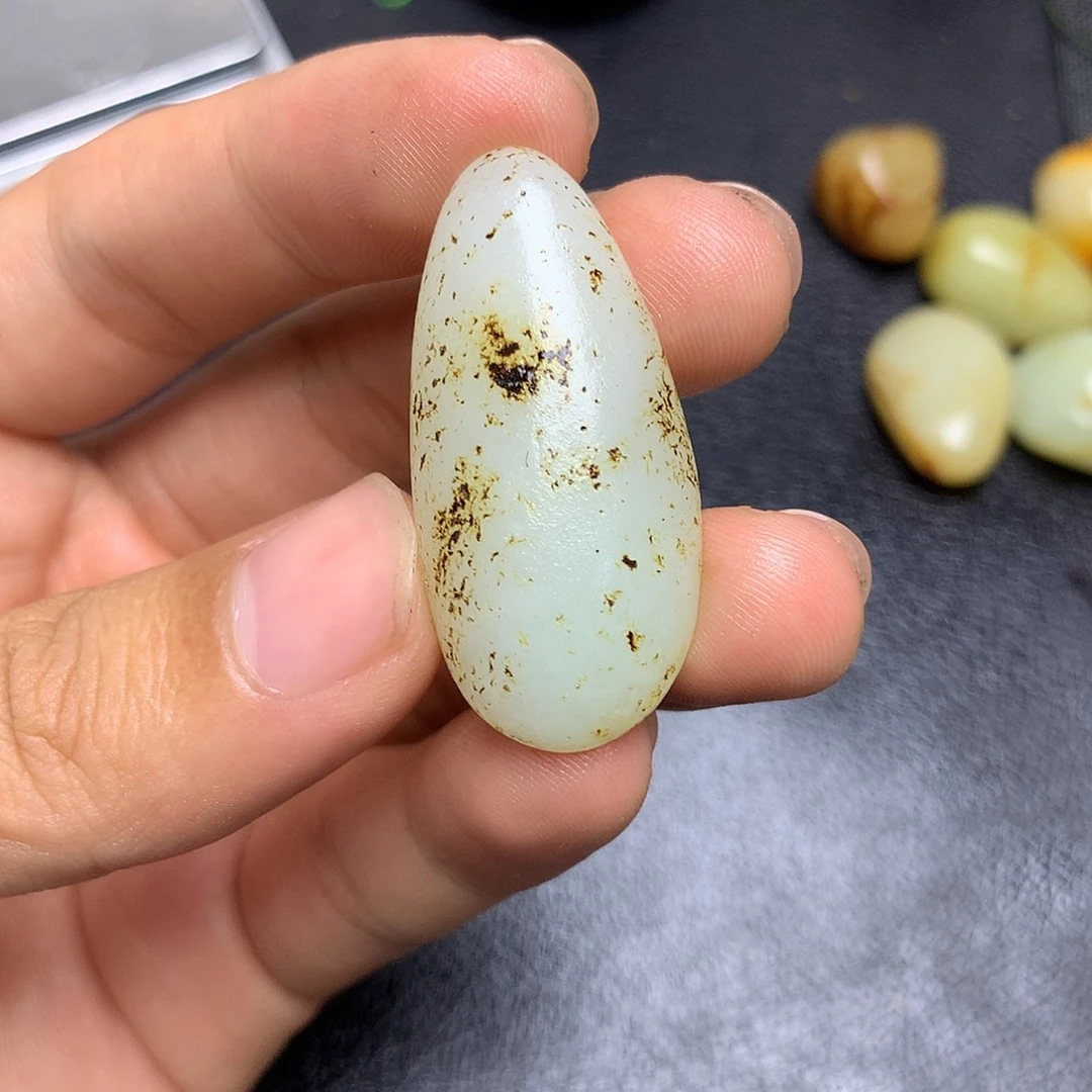 未镶嵌和田玉挂件