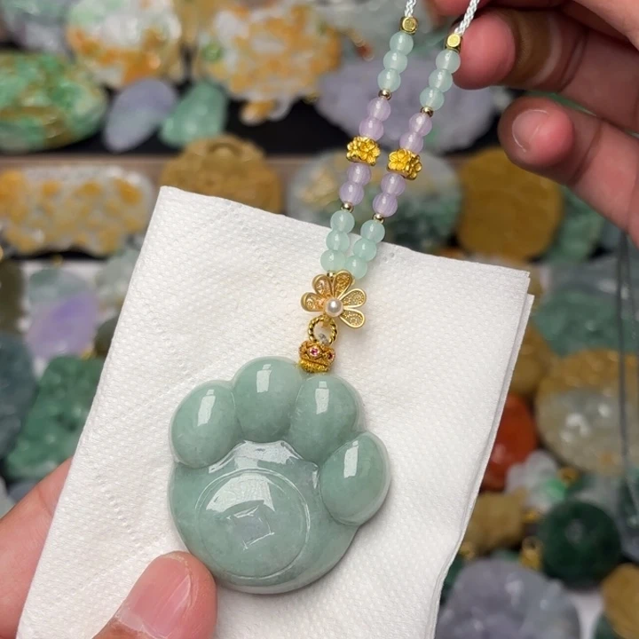 翡翠颈饰未镶嵌吊坠