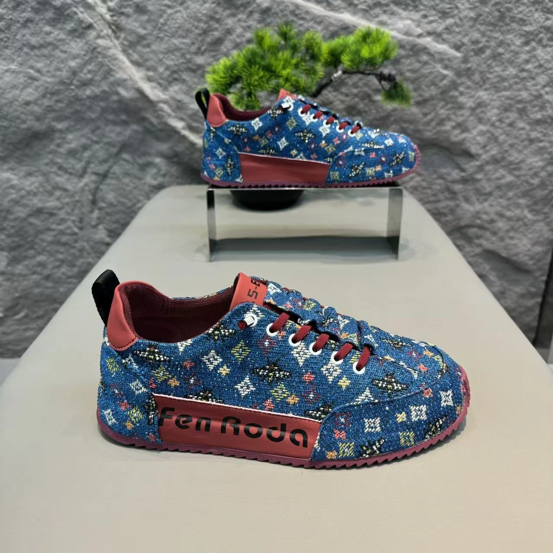 男士秋季运动休闲鞋水钻时尚休闲鞋套脚男鞋潮鞋百搭休闲印花