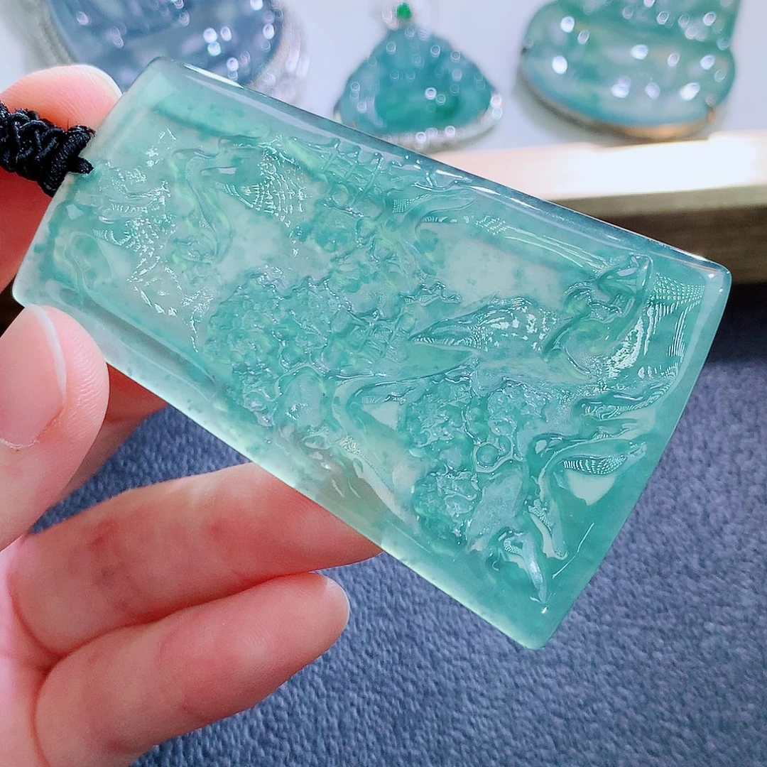颈饰未镶嵌翡翠翡翠