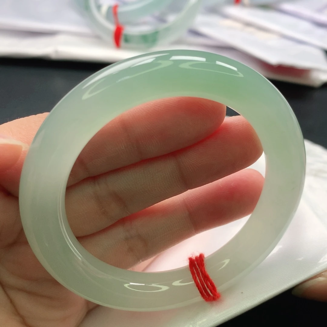 翡翠手镯未镶嵌缅甸51.52