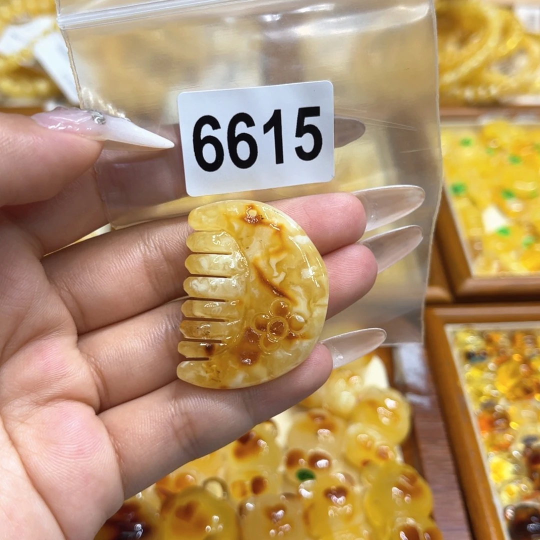 未镶嵌琥珀珠宝奇石