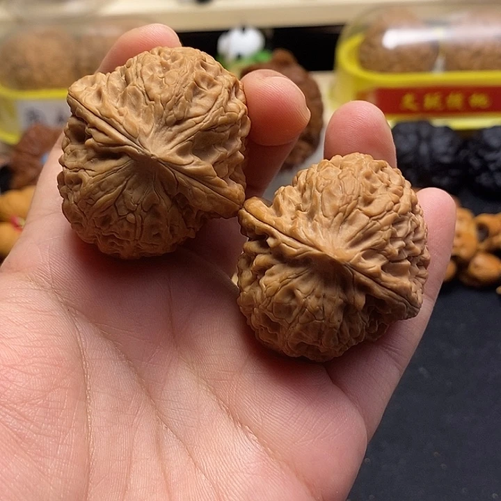 龙脊菩提吊坠大团圆