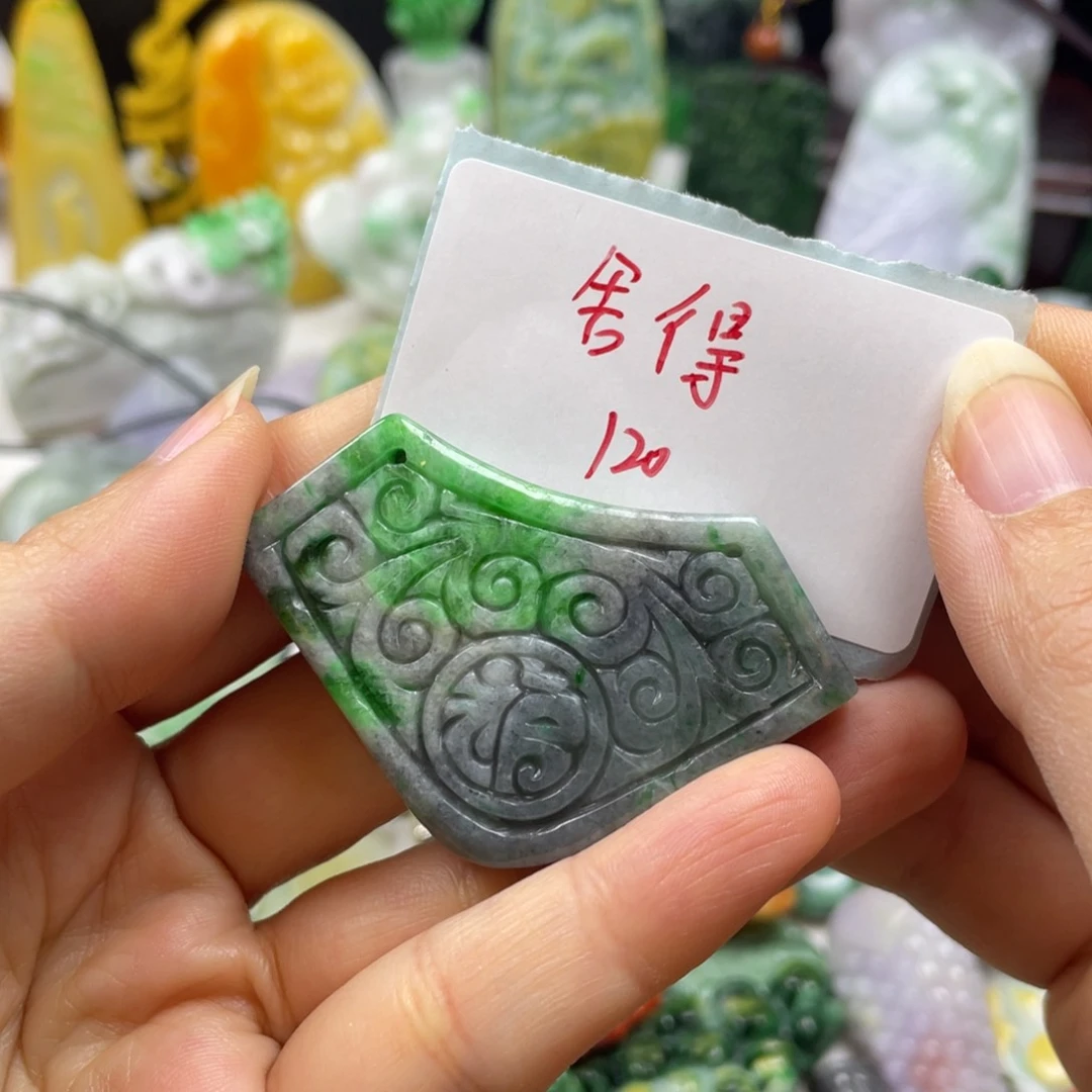 翡翠颈饰未镶嵌舍*牌子
