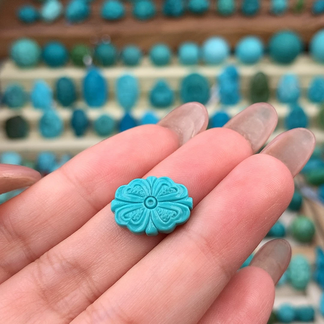 未镶嵌绿松石珠宝奇石