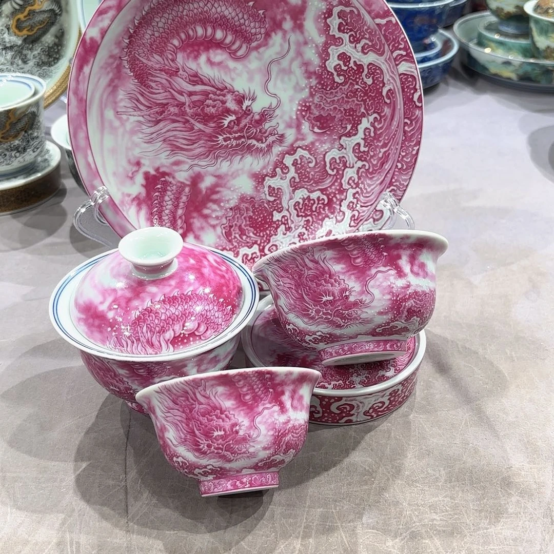 瓷片景德镇瓷器精品陈列