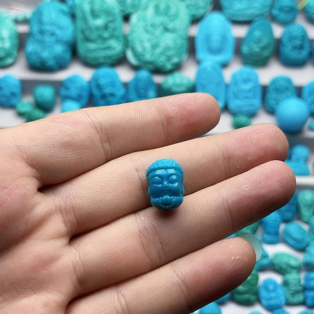 绿松石未镶嵌天然原矿雕刻绿松石