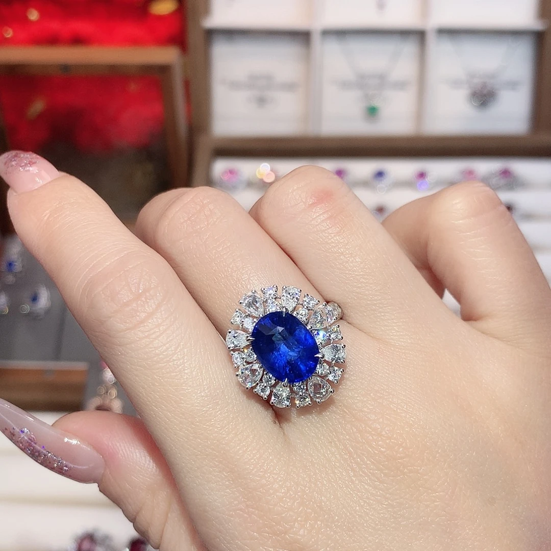 戒指18K金镶嵌蓝宝石4.84ct/天然宝石/七天无理由
