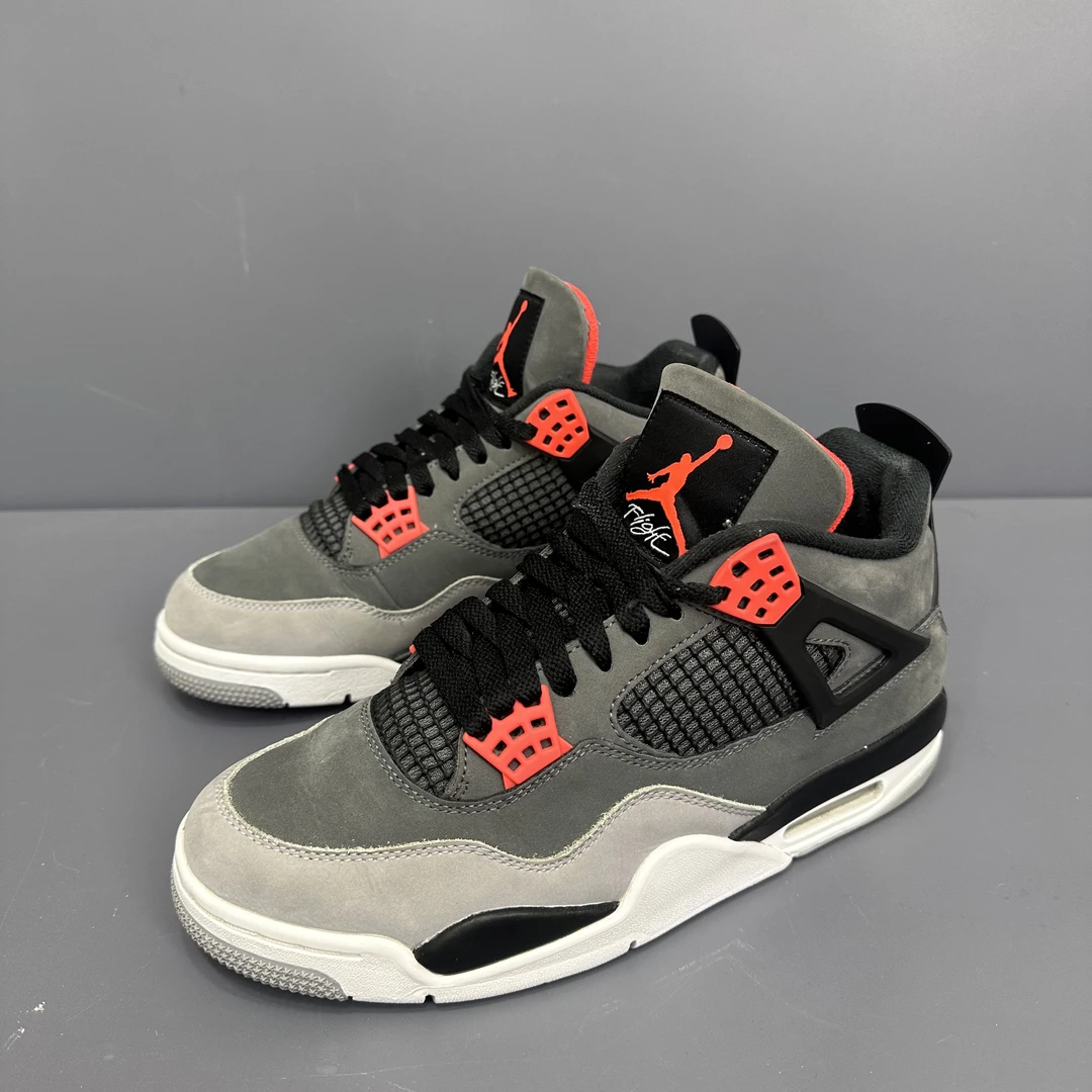 95新 AIR JORDAN 42.5码 aj4红外线原盒 很新 穿几次