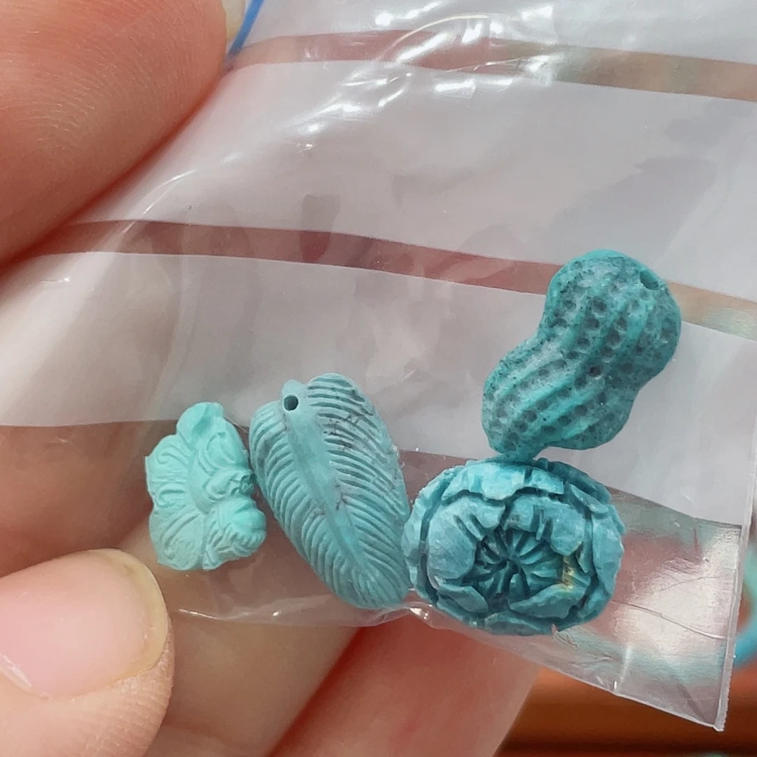 未镶嵌绿松石珠宝奇石