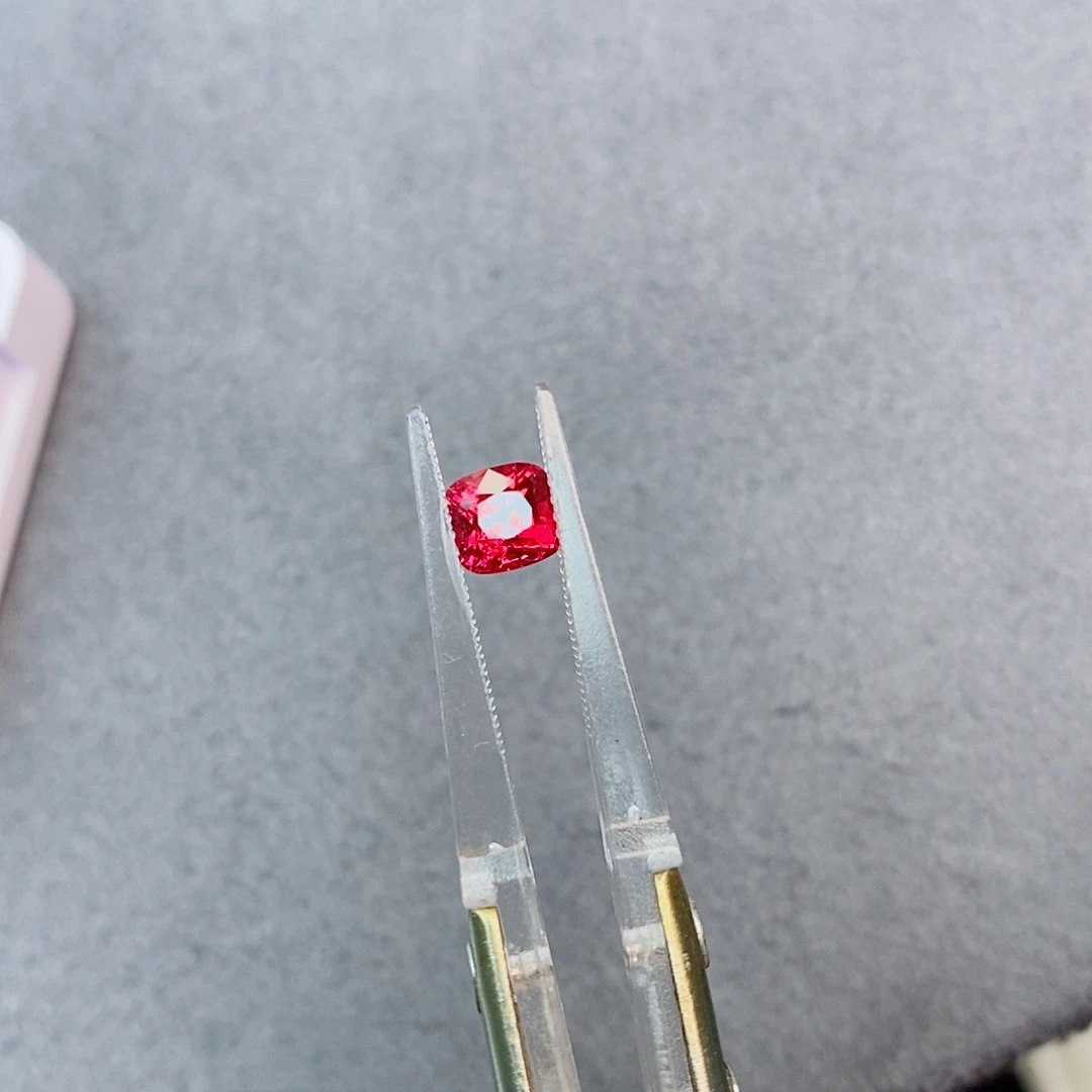 裸石尖晶石1.02ct 吉尔德 绝地武士