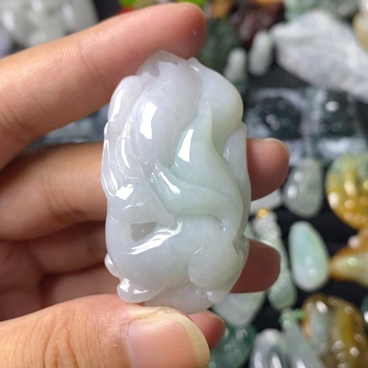 茗***阳颈饰未镶嵌翡翠翡翠