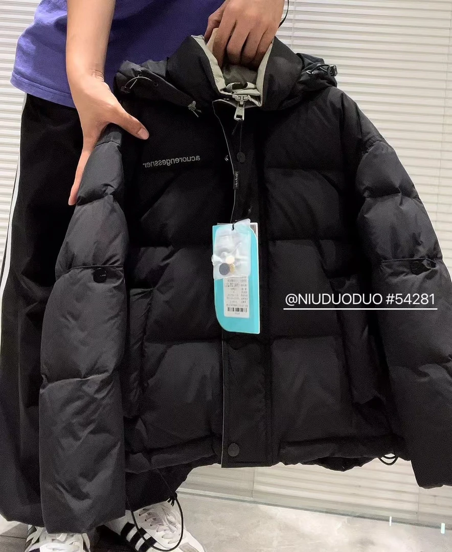 &苏珊&2024冬款高货羽绒服黑色男童女童54281帅气