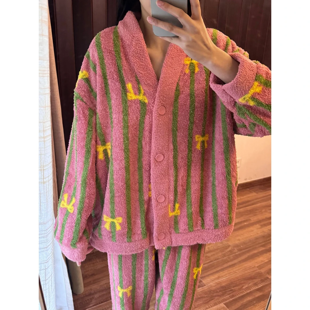 【盈公主】睡衣女2025新款冬季半边绒条纹家居服保暖秋冬款女士套装