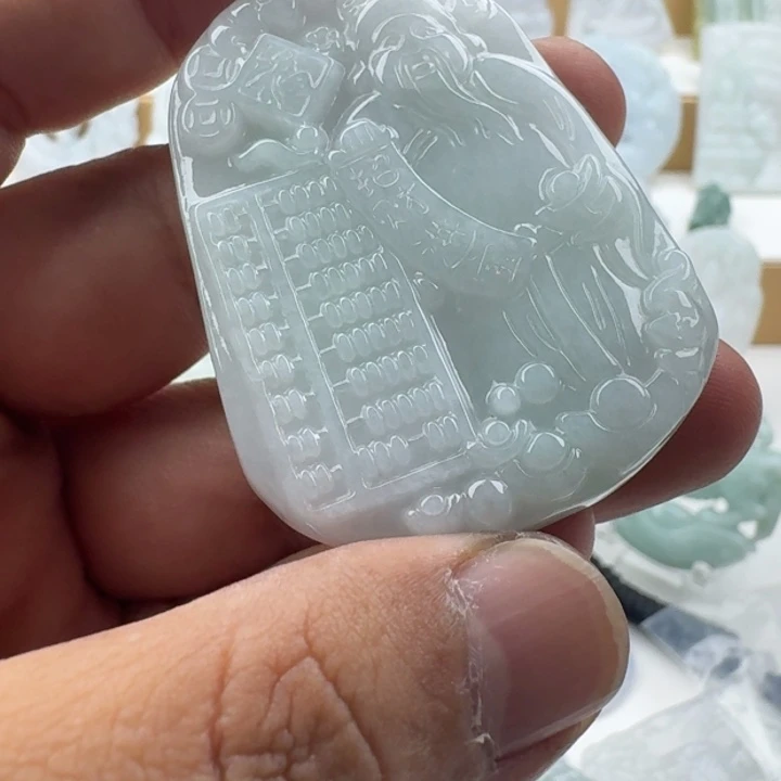 翡翠未镶嵌颈饰天然缅甸A货翡翠