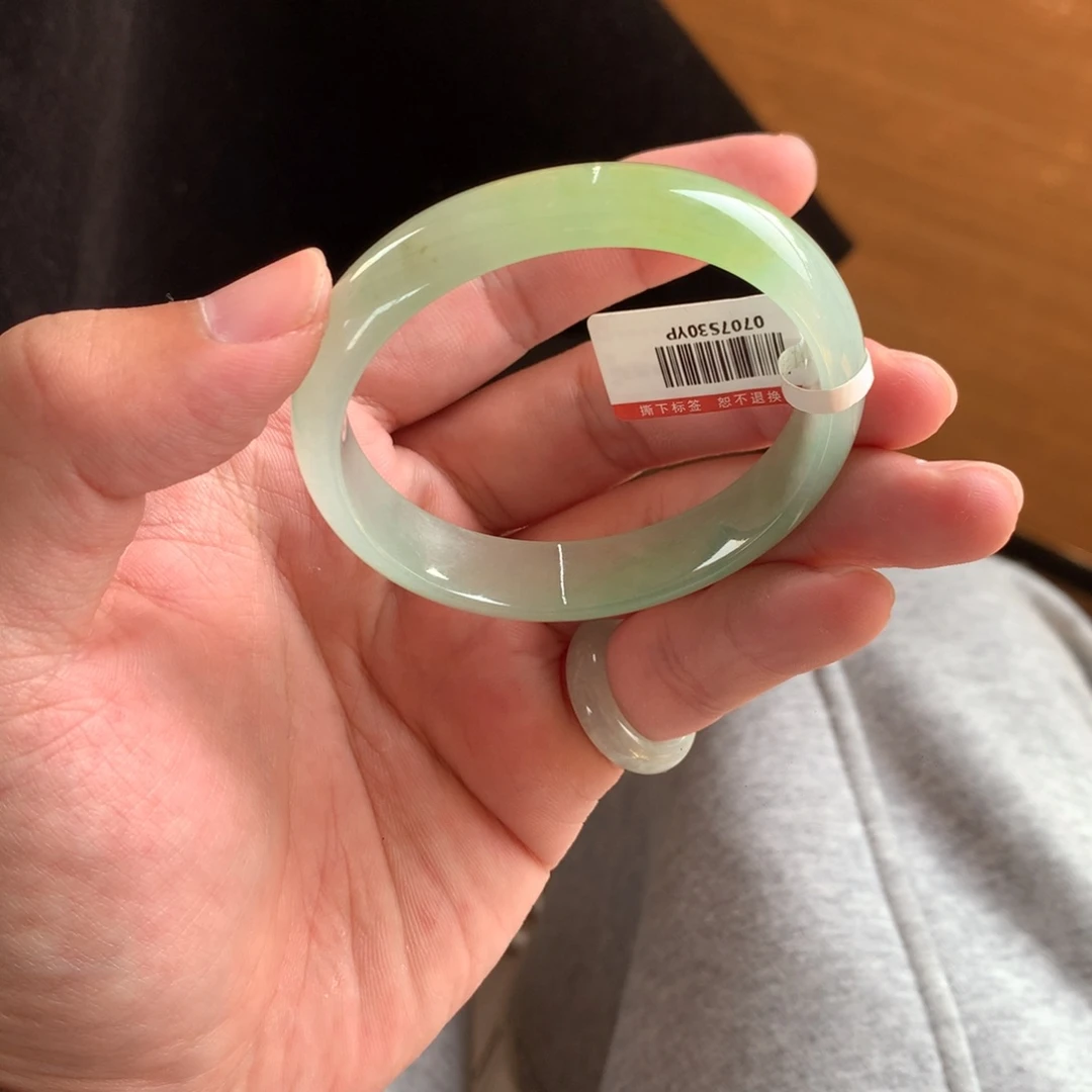 翡翠未镶嵌手镯17号53贵妃