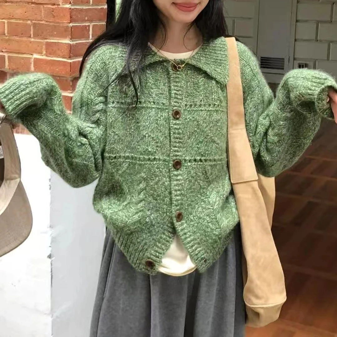 温柔风高级感复古绿色毛衣女开衫春秋外穿软糯宽松慵懒风针织外套