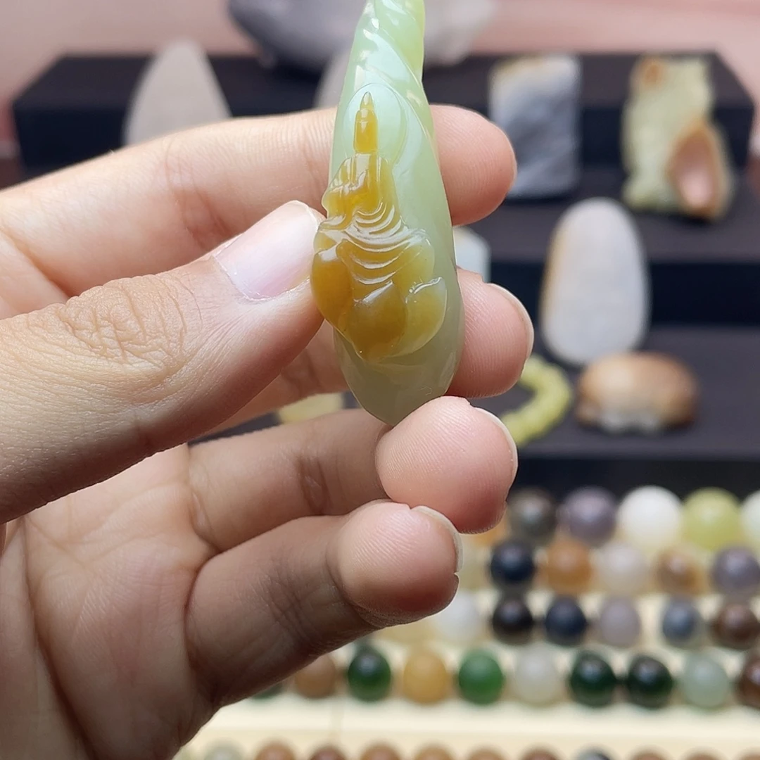 和田玉未镶嵌颈饰