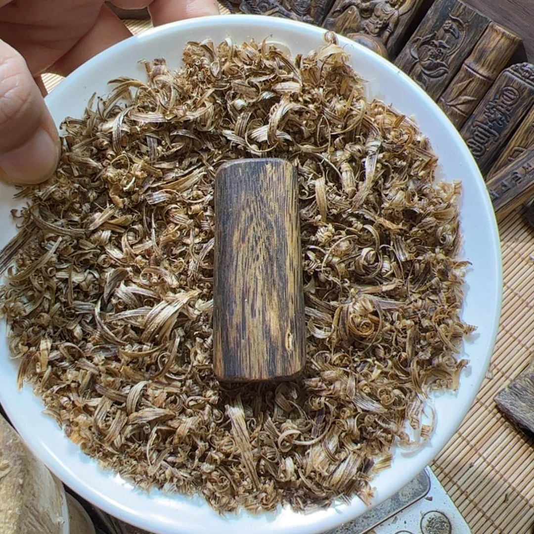 沉香碎屑沉香白棋素牌6克