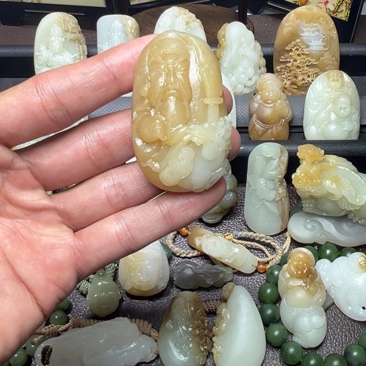 和田玉未镶嵌颈饰